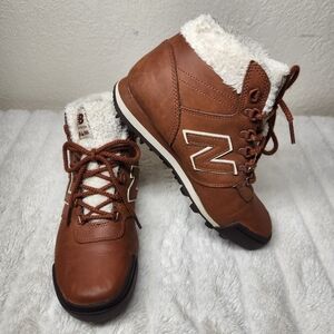 New Balance 701 Series Brown White Fleece Lined Shoes/Boots Women's Size 6.5